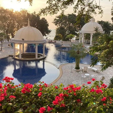 Sky Beach Beachfront Паттая Екстер'єр фото