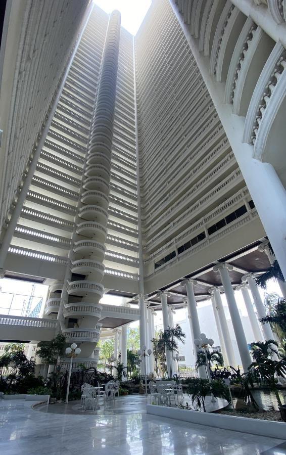 Sky Beach Beachfront Паттая Екстер'єр фото